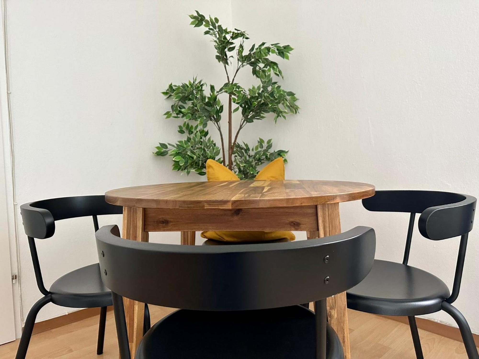 Perfect Location, 2 Min To Main Station Apartment Виена Екстериор снимка
