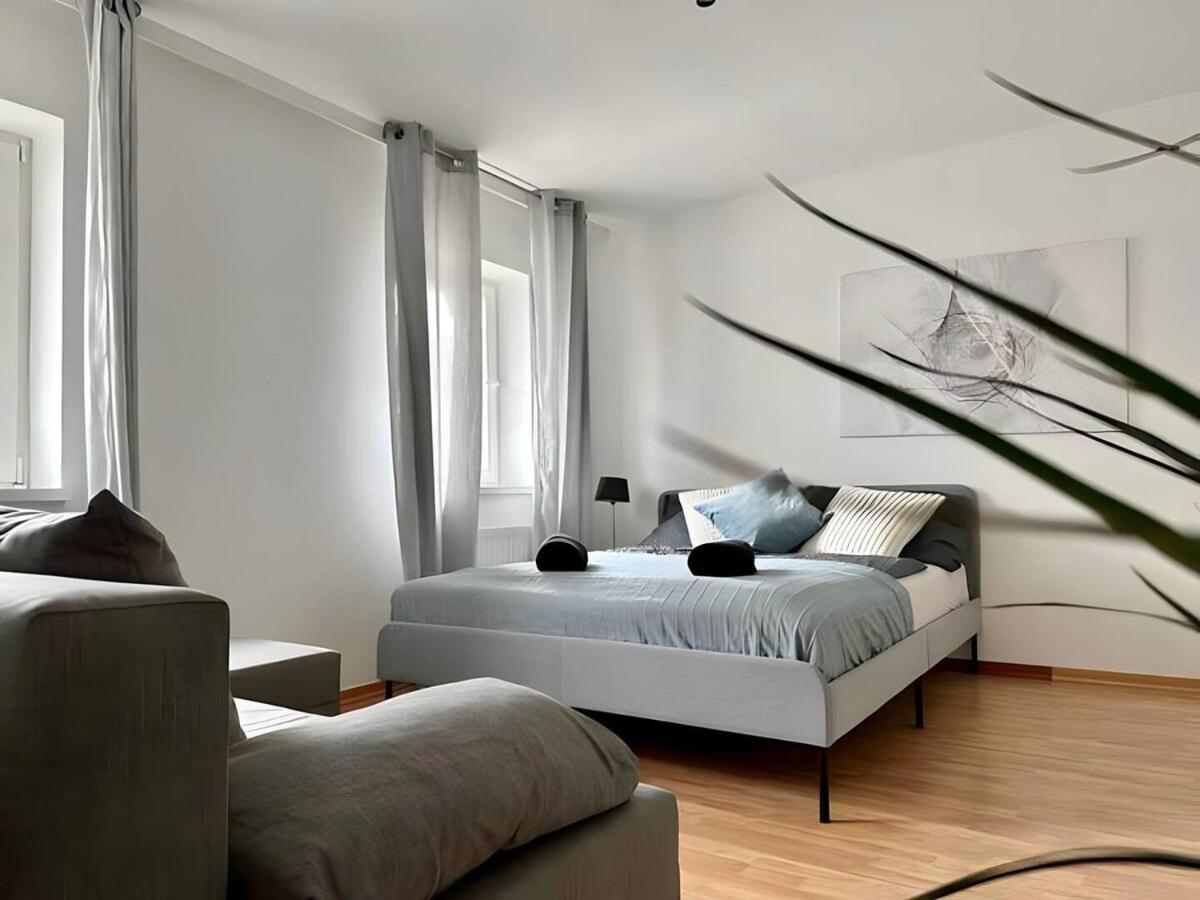 Perfect Location, 2 Min To Main Station Apartment Виена Екстериор снимка